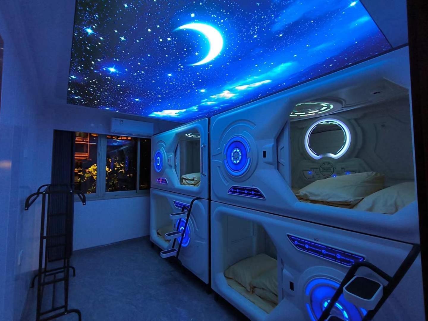 Air Hostel Capsules Airport Gavà Kültér fotó